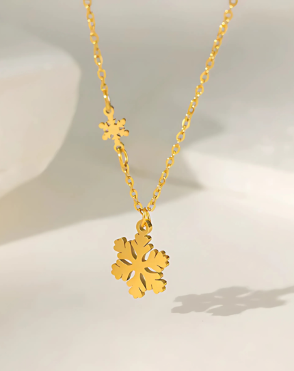 Snowflake Pendant Necklace | Gold-Plated | Stainless Steel | Anti Tarnish