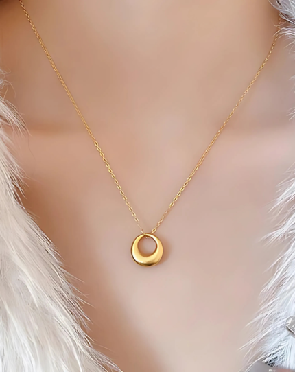 Minimalist Circle Pendant Necklace | 18K Gold-Plated | Stainless Steel | Anti Tarnish