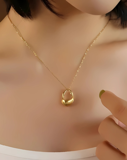 Chic Sculpted Pendant Necklace | Gold-Plated | Stainless Steel | Anti Tarnish